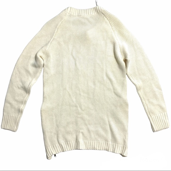 White Knitted Sweater- Medium - Picture 3 of 7